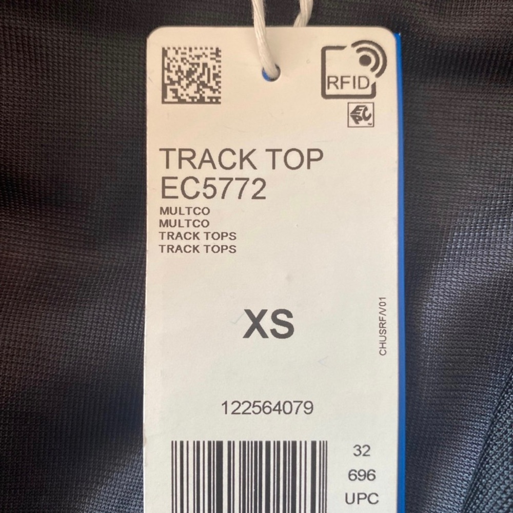Adidas Track Cropped Jacket 🧥 - Picture 4 of 4